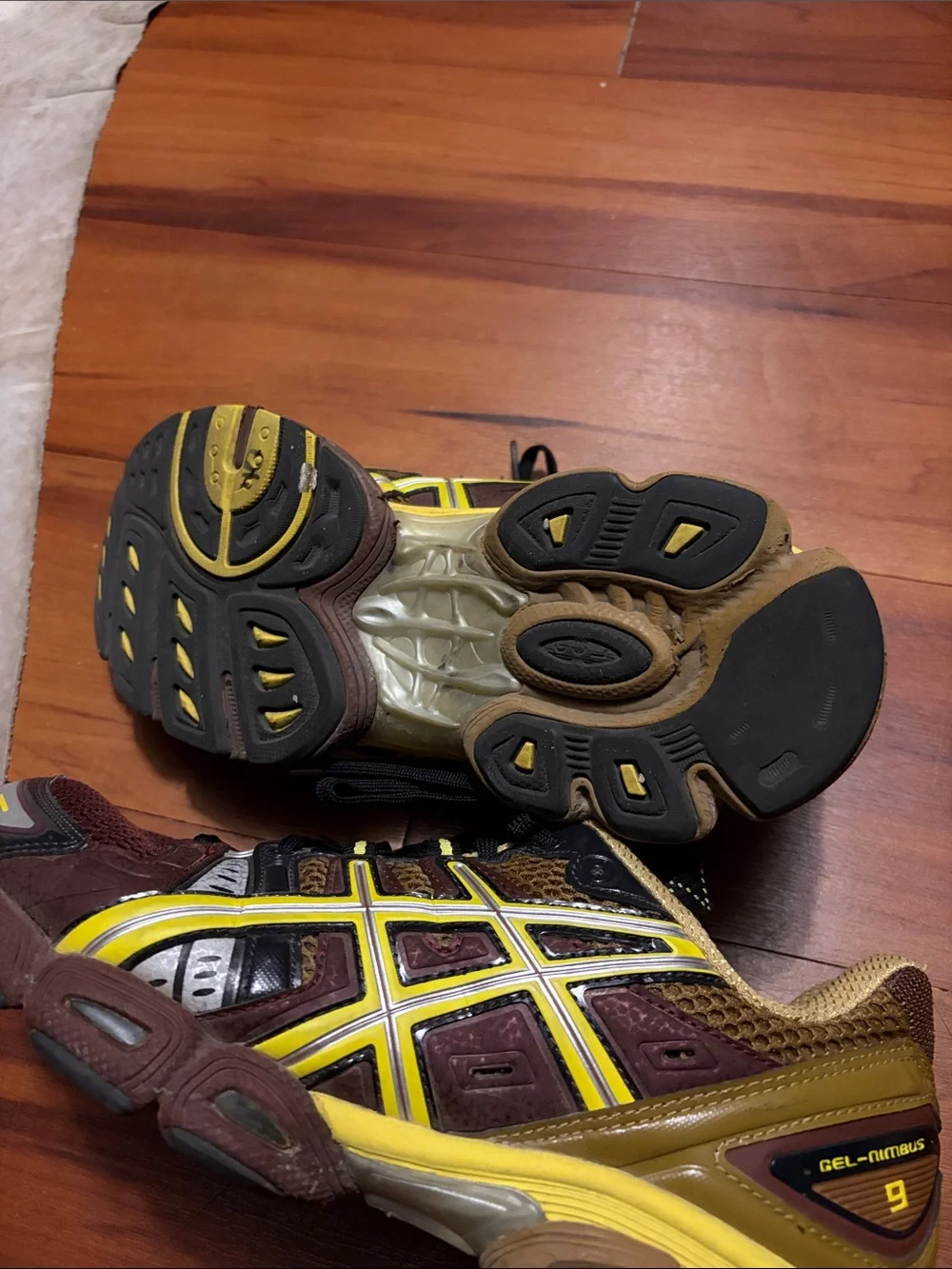 Asics men athletic